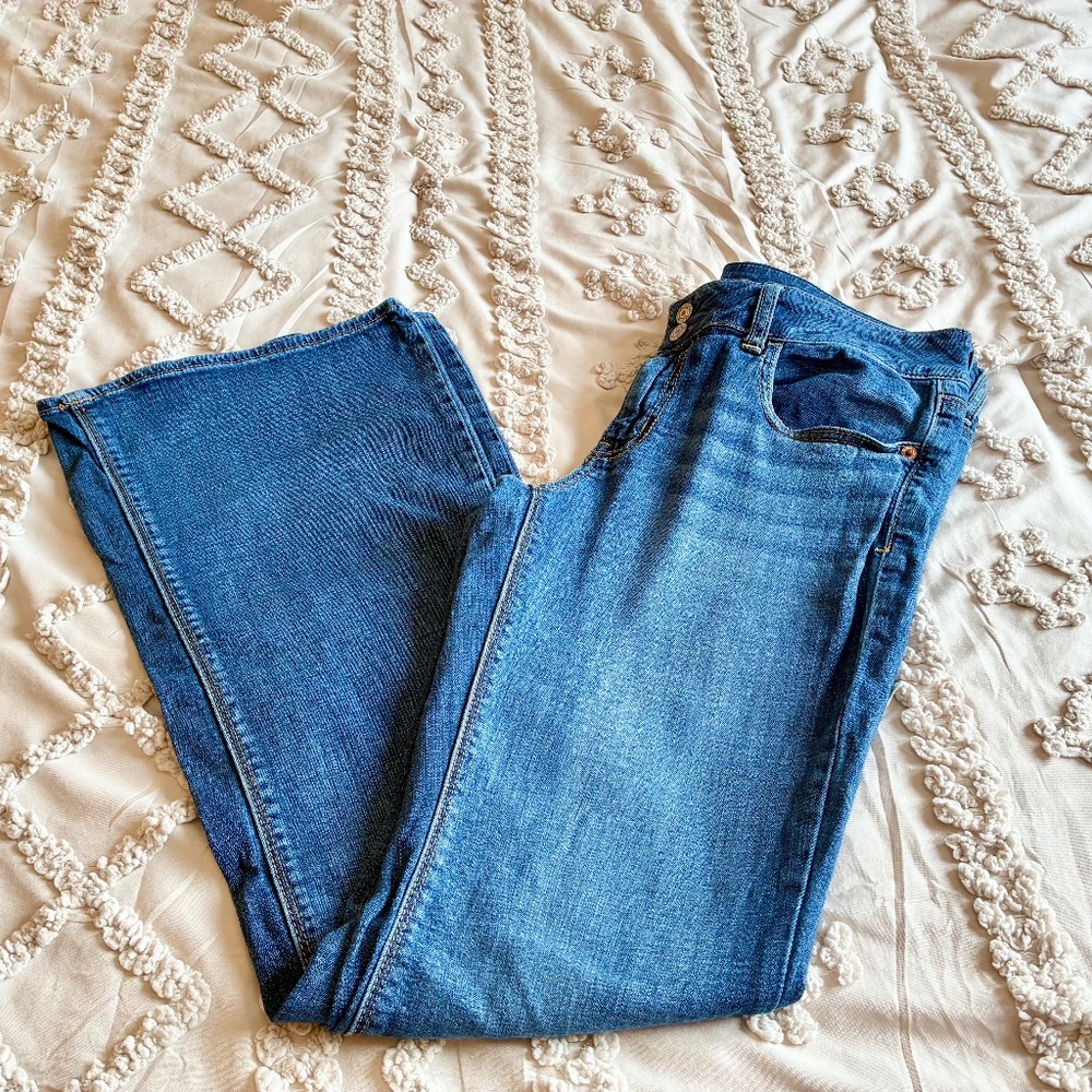 American Eagle Outfitters Blue High-Rise Straight Jeans